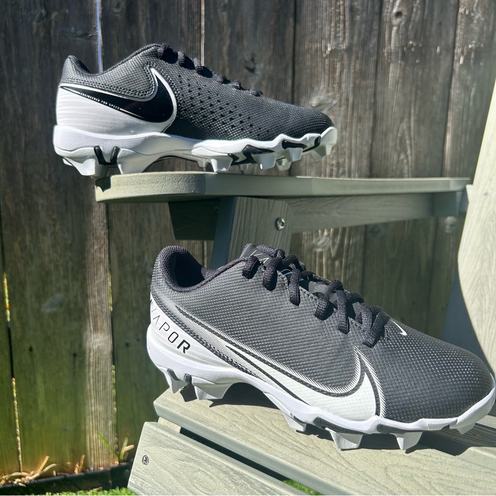 Nike Vapor Edge Shark Football Cleats Youth Size 4.5Y In Black Barely Worn